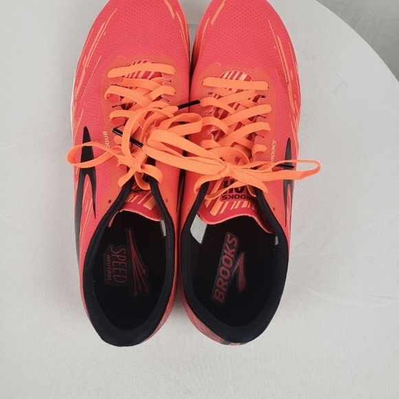 NWOB Brooks Mack 18 Pink and Orange Cleats Metal Spikes not included Sz 11 - Picture 3 of 8